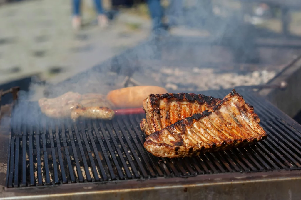 BBQ ribs is one of the foods that hurt our gums. Always keep your gums healthy.