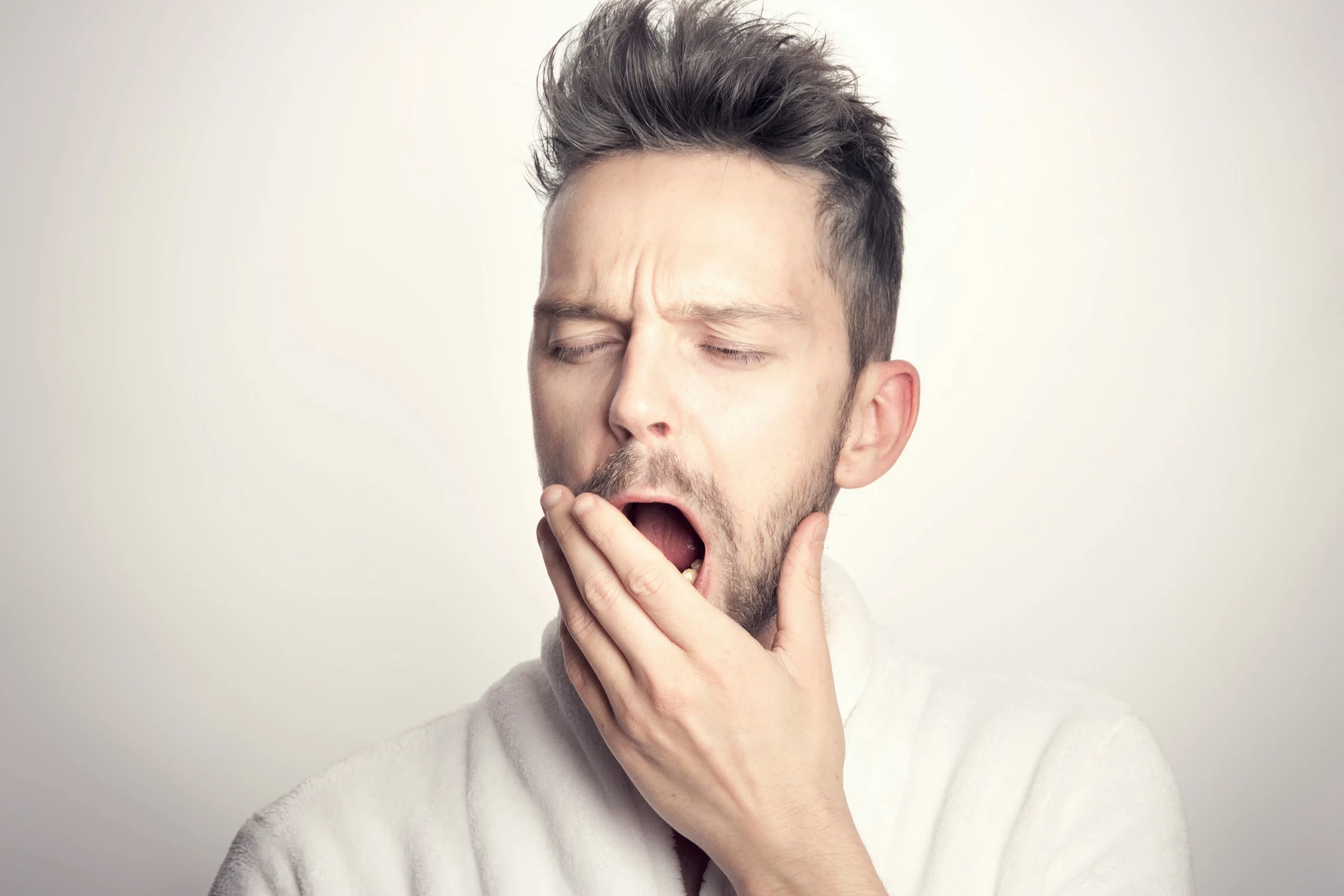 Let's learn the causes of bad breath.