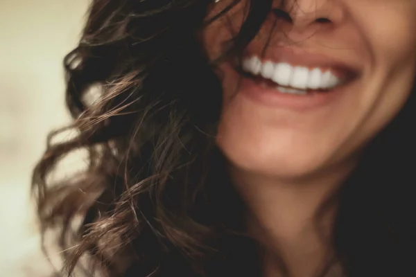 Revealing the best smile with dental veneers.